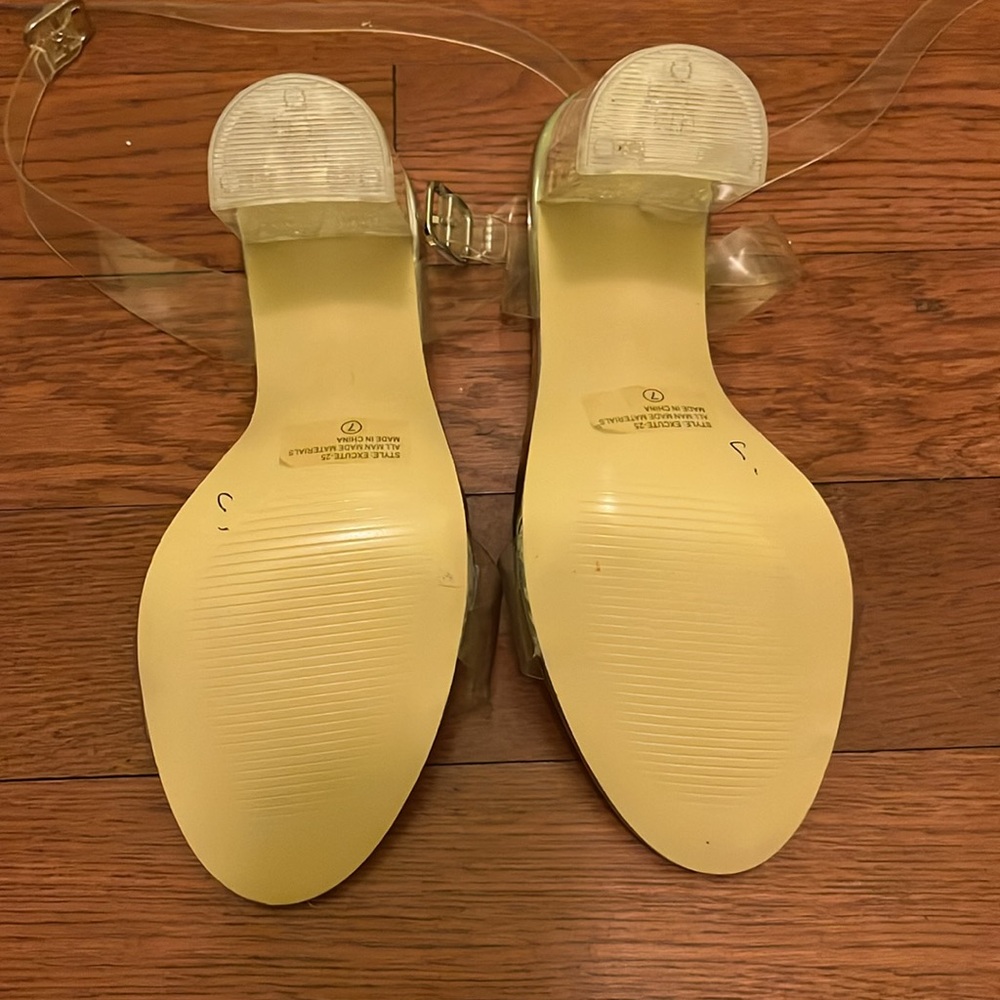 Silver heels with transparent strap | size: 7 - Picture 3 of 3